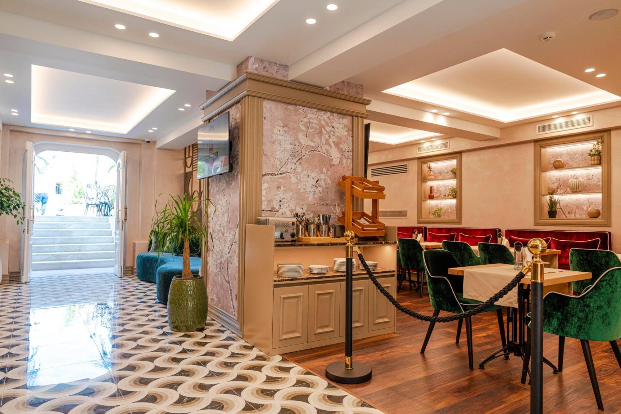 Art Gallery Boutique Hotel Дуррес Екстер'єр фото