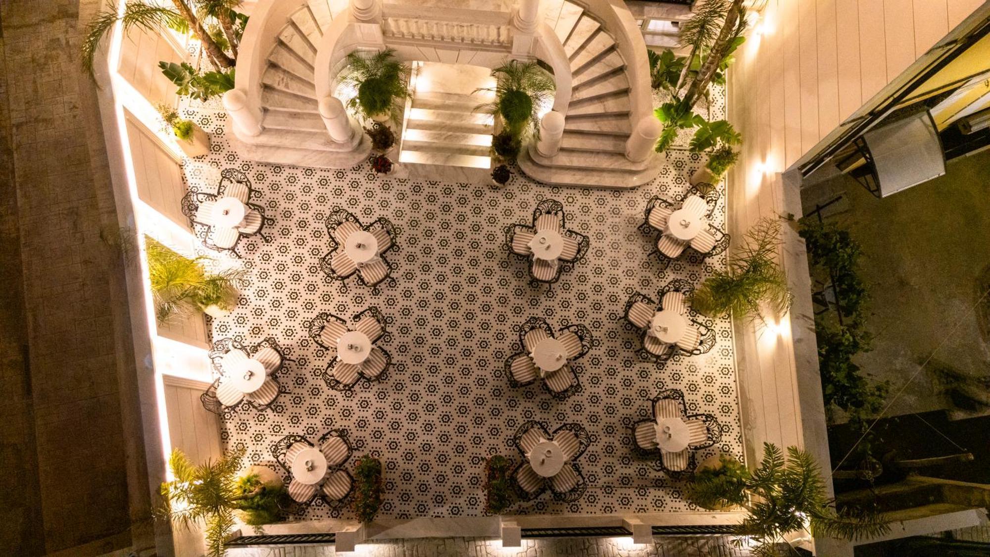Art Gallery Boutique Hotel Дуррес Екстер'єр фото