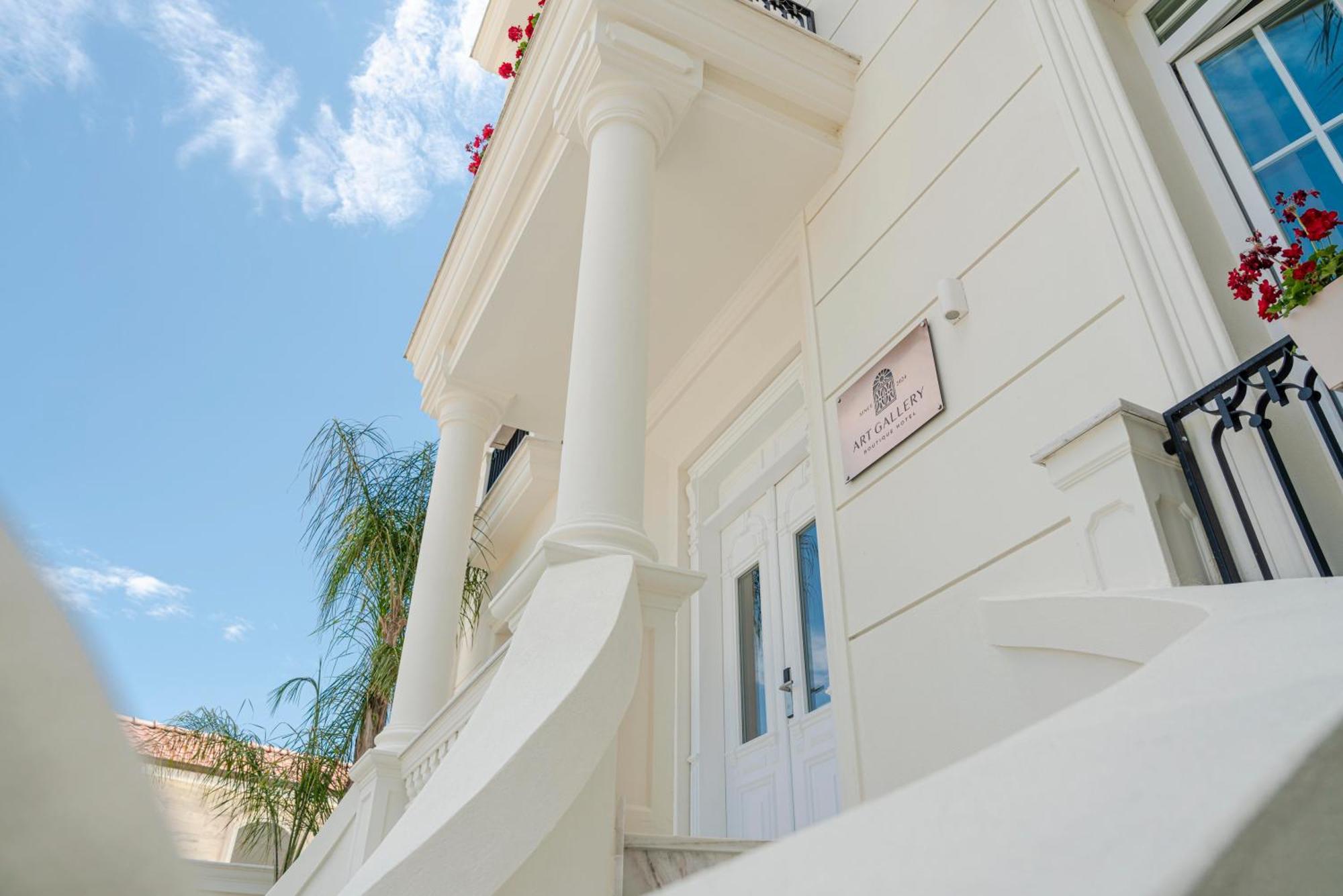 Art Gallery Boutique Hotel Дуррес Екстер'єр фото