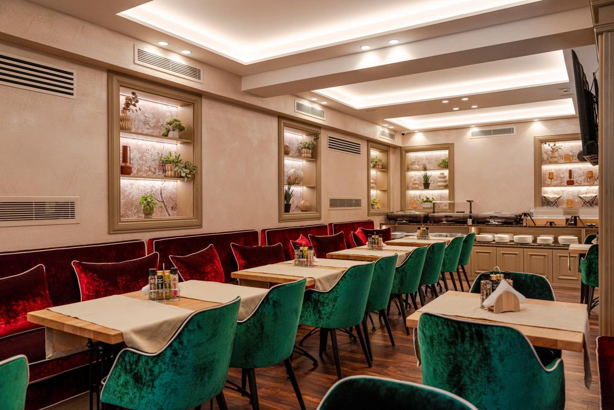 Art Gallery Boutique Hotel Дуррес Екстер'єр фото
