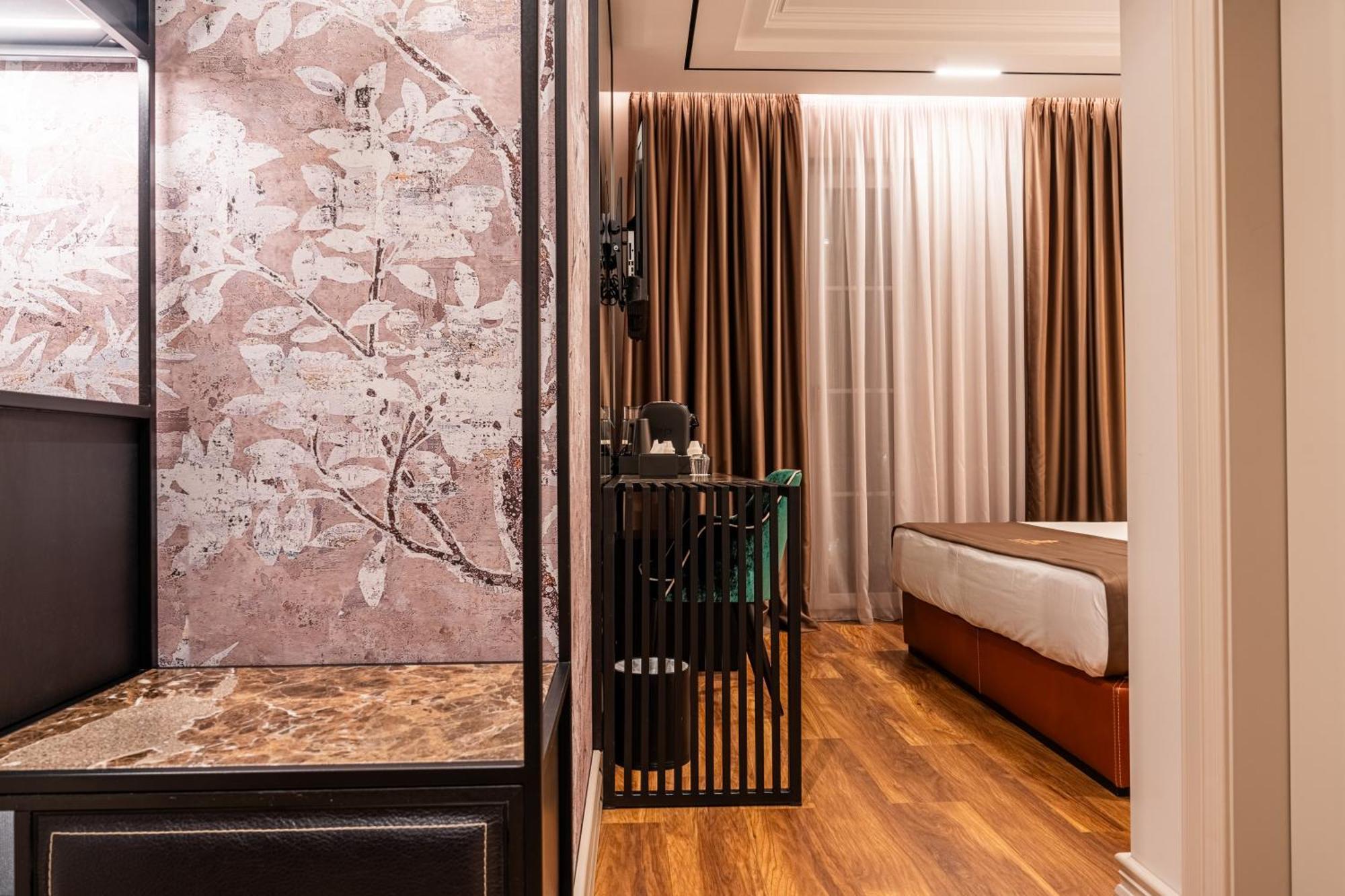 Art Gallery Boutique Hotel Дуррес Екстер'єр фото