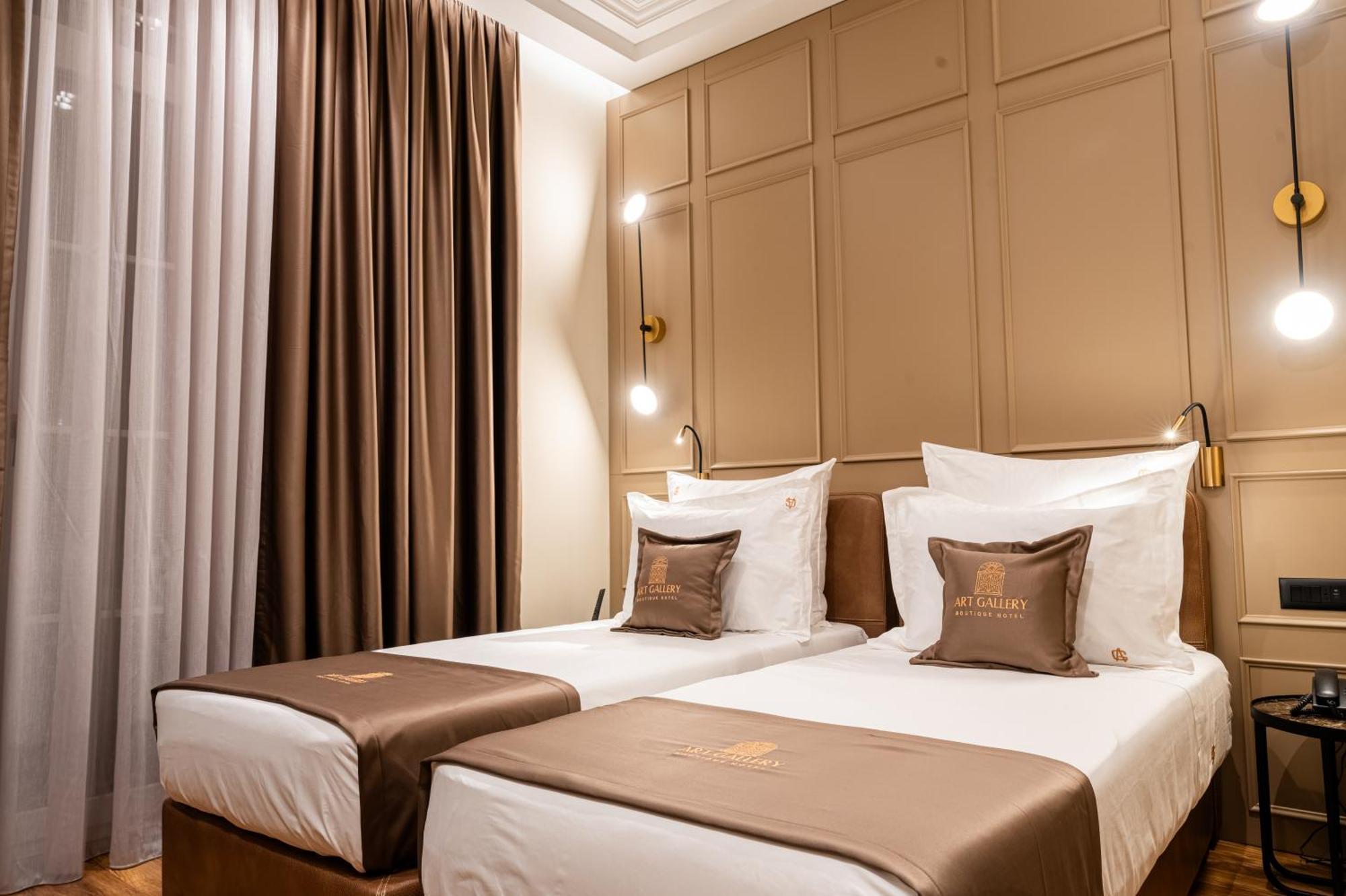 Art Gallery Boutique Hotel Дуррес Екстер'єр фото