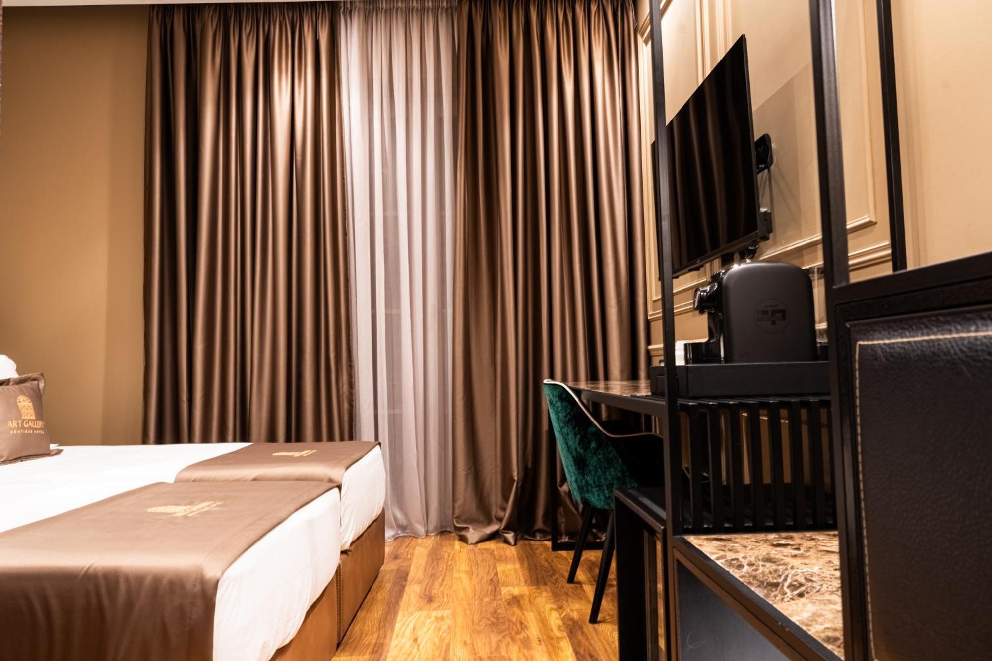 Art Gallery Boutique Hotel Дуррес Екстер'єр фото